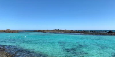 Oliva Spanien Blauhai greift Schwimmer an Oliva Spagna squalo blu attacca bagnante